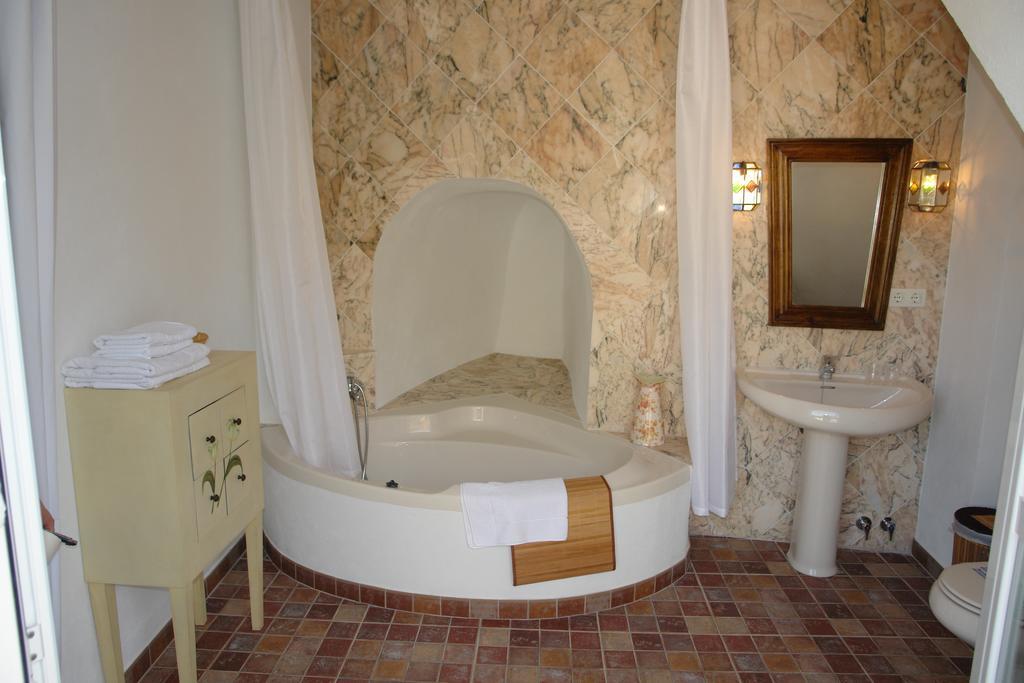 Casa Rural Plaza De Santa Maria Cazorla Extérieur photo